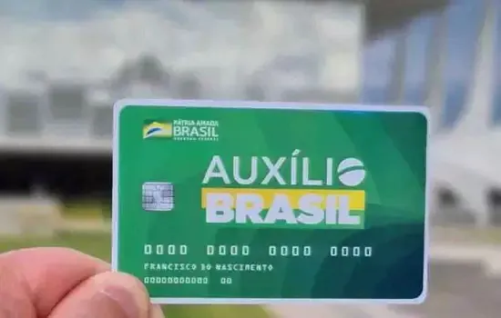 Auxílio Brasil inclui mais de 450 mil famílias em setembro