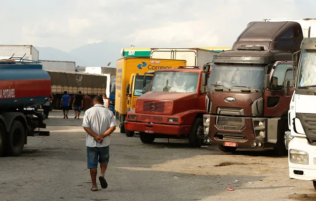 Última parcela dos auxílios Caminhoneiro e Taxista será paga hoje