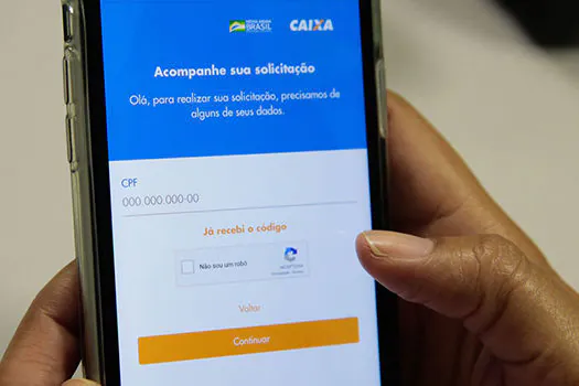 Caixa libera saque da 2ª parcela de auxílio para nascidos em abril