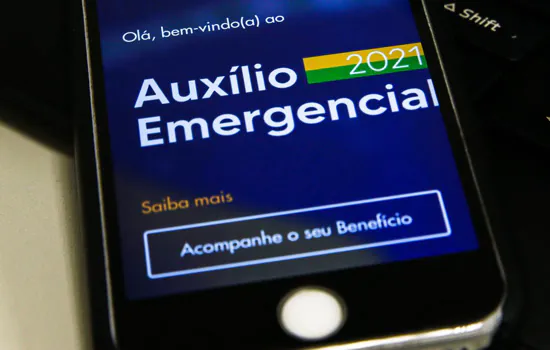 Nascidos em novembro podem sacar auxílio emergencial a partir de hoje (18)