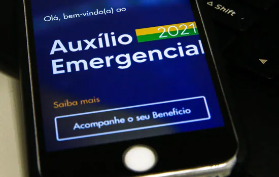 Caixa paga hoje (24) auxílio emergencial a nascidos em maio