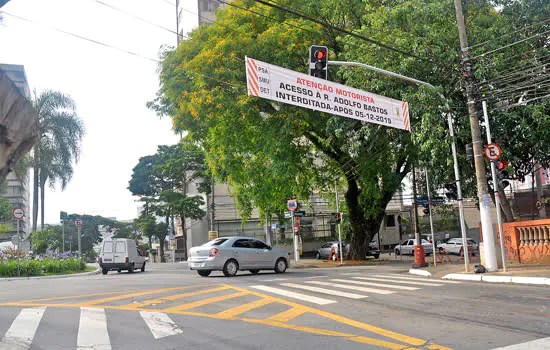 Trecho da avenida Doutor Cesário Bastos é interditado para obras