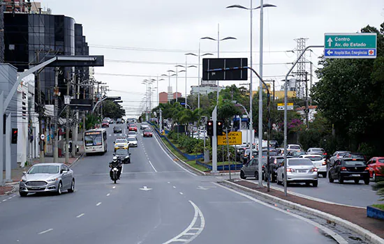 São Caetano vai testar motoristas com sintomas de covid-19 em bloqueios de trânsito