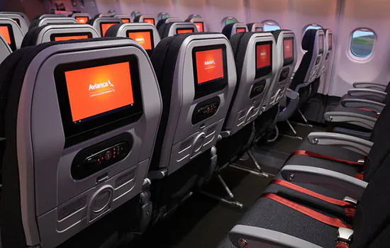 Anac cancela matrícula de 10 aviões e suspende venda de passagens de 179 voos da Avianca