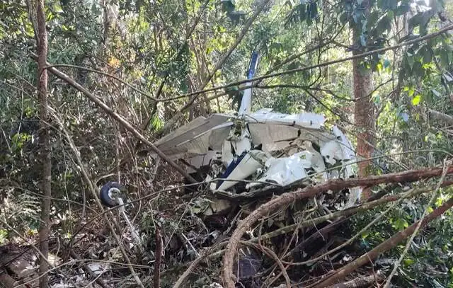 Após queda de avião na divisa de Rondônia com Mato Grosso