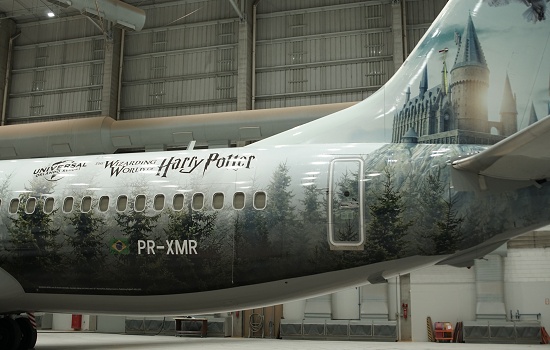 GOL e Universal Orlando Resort apresentam aeronave inspirada em The Wizarding World