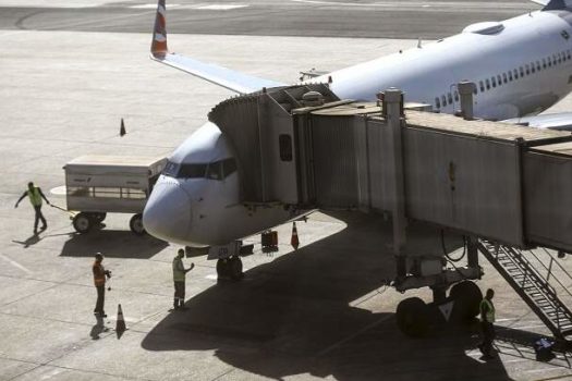 Aeroporto de Rio Grande é reaberto para operações de resgate e voos humanitários