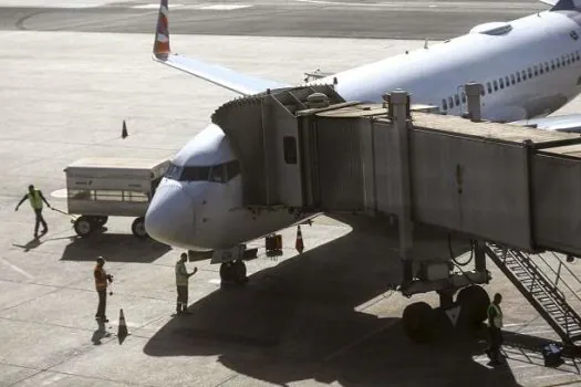 Anac vê riscos em Guarulhos e proíbe aeroporto de aumentar frequência de voos