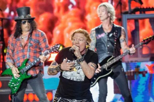 Axl Rose, do Guns N’ Roses, recebe críticas após apresentação no Glastonbury Festival