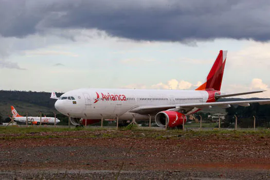 Azul oferece U$$ 145 milhões para comprar parte da Avianca