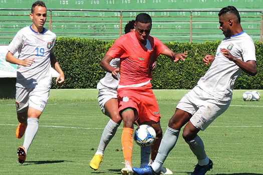 Azulão empata em 1 a 1 com Guarani em jogo-treino