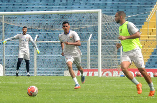 São Caetano busca vitória diante do São Paulo