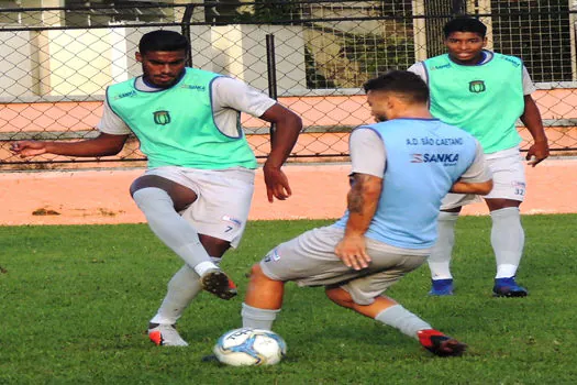 Azulão joga contra o time Caxias neste domingo