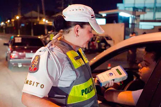 Programa Direção Segura autua cinco motoristas em Mogi das Cruzes