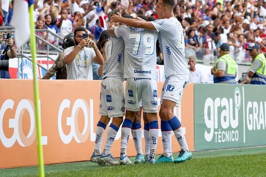 Série B: vice-líder Bahia vence Vasco de virada na Arena Fonte Nova