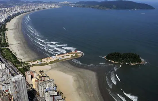 Baixada Santista fecha praias na virada do ano