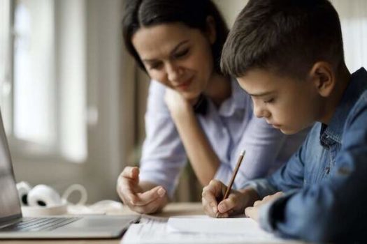 Meu filho está indo mal na escola: psicólogo explica quando é a hora de procurar ajuda