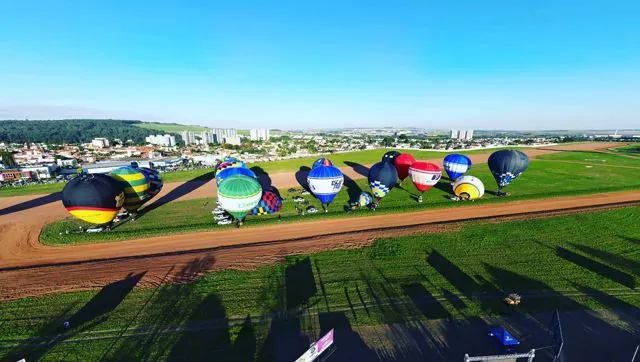 Araçoiaba da Serra recebe Copa Brasil de Balonismo