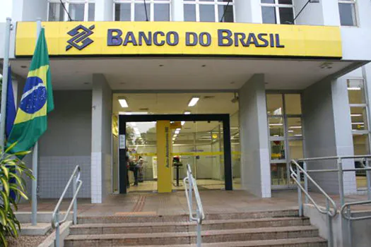 BB anuncia programa de demissão voluntária e fechamento de 112 agências