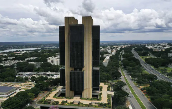 Copom define taxa básica de juros nesta semana