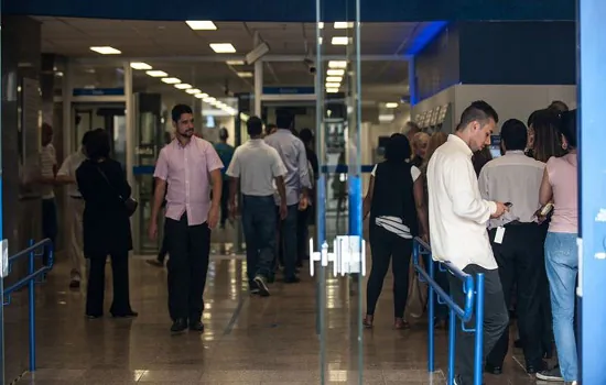 Feriados: Agências bancárias fecham as portas