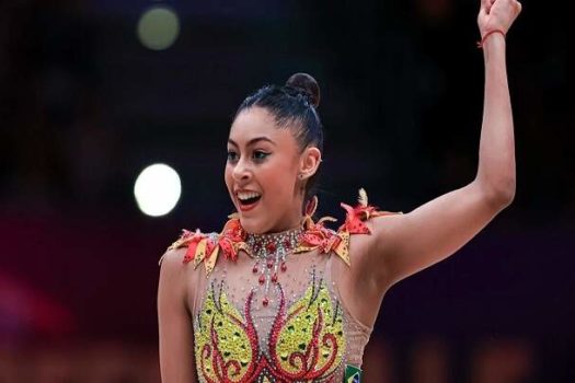 Bárbara Domingos encerra Mundial de Ginástica Rítmica com posição inédita  para o Brasil