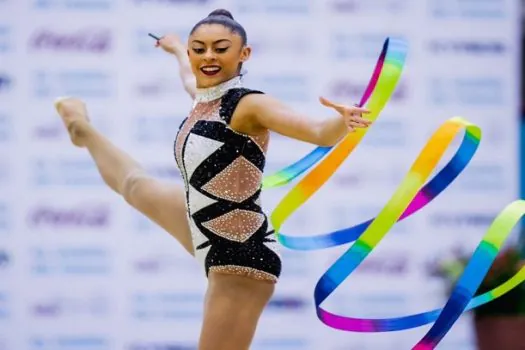 Conheça Bárbara Domingos, brasileira que fez história na ginástica rítmica