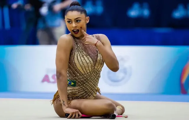 Bárbara Domingos ganha bronze inédito na Copa do Mundo de Ginástica Rítmica