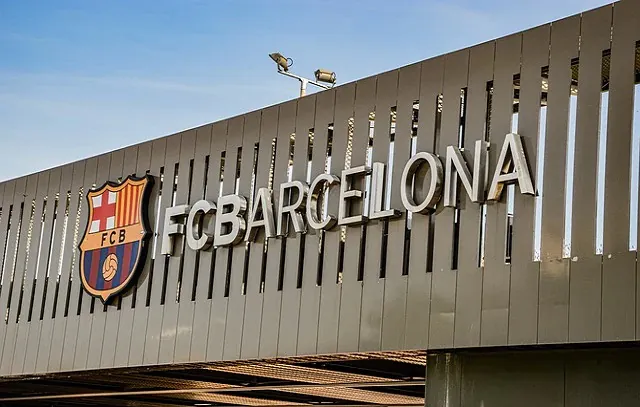 Barcelona é multado em R$ 2