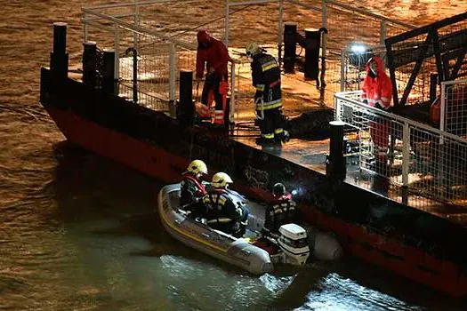 Hungria: barco com 33 pessoas naufraga no Rio Danúbio e ao menos 7 morrem