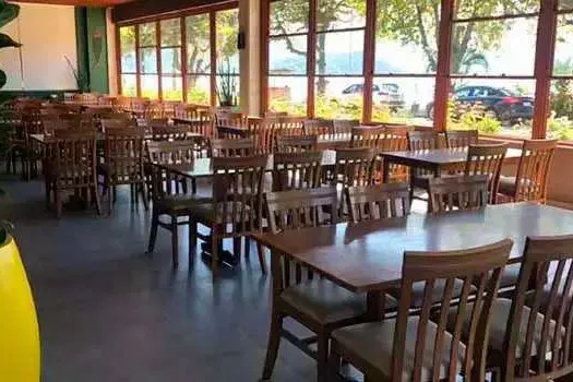 Restaurante pode descumprir Lei da Bariátrica, aponta Sehal