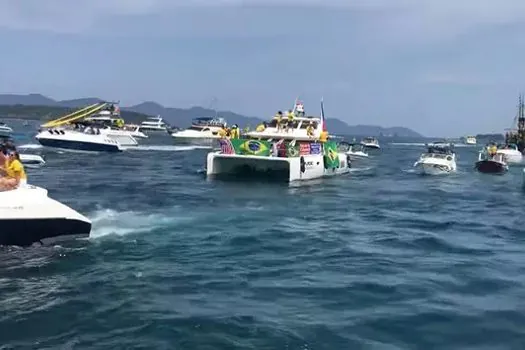 Em Angra dos Reis Bolsonaristas promovem “barqueata”