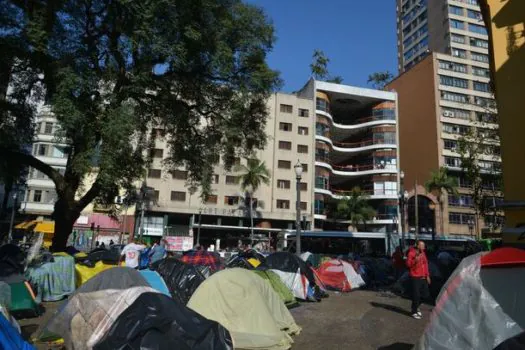 TJSP permite retirada de barracas de população em situação de rua