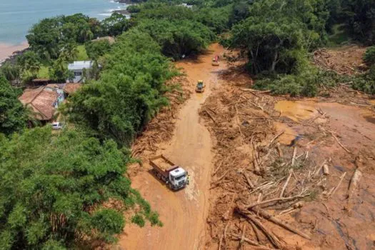 Governo orienta turistas a não viajarem para regiões afetadas do litoral norte