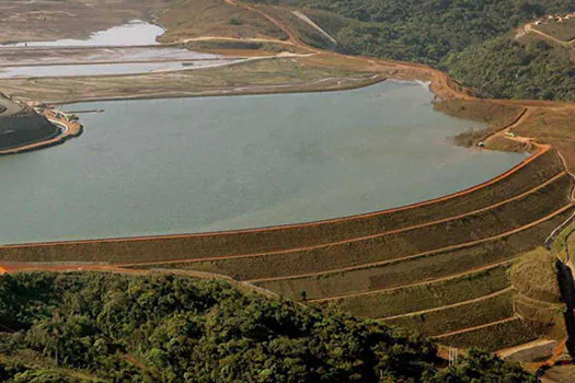 ‘País úmido, como o Brasil, não deveria ter barragem à montante’ diz geofísico