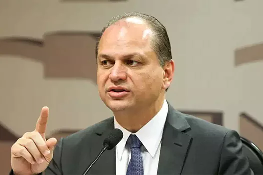 Ricardo Barros anuncia reunião na segunda-feira com Lira sobre PEC dos benefícios