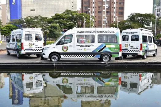 Santo André entrega três novas bases comunitárias móveis para a Guarda Civil Municipal