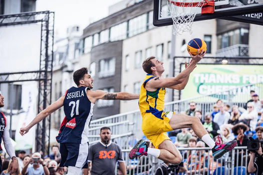 Seleção brasileira masculina estreia no Mundial de basquete 3×3