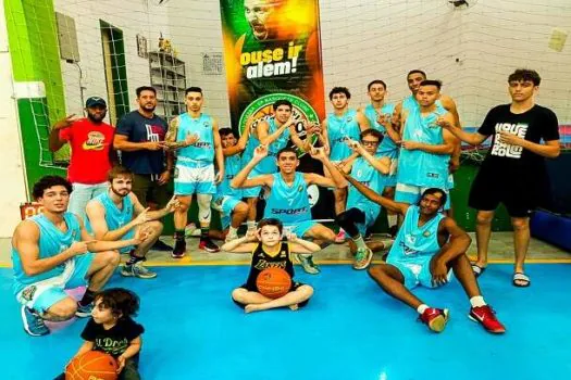 Time novaodessense de basquetebol Além da Cesta vence na segunda fase da LMB