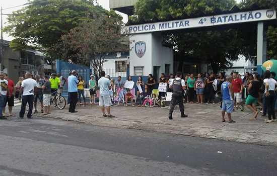 Parentes de policias militares