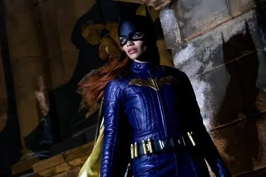 Após filme de US$ 90 mi cancelado, relembre 3 momentos de Batgirl