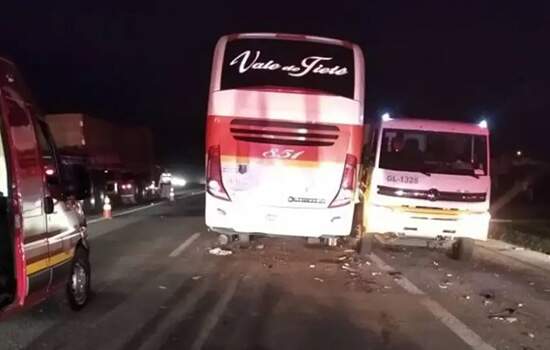 Colisão de ônibus com ‘treminhão’ deixa 3 mortos e 32 feridos na Castelo Branco