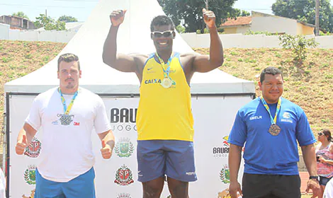 Atleta de São Caetano leva ouro com melhor lançamento de disco