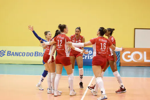 Superliga Banco do Brasil: Sesi Vôlei Bauru encara Osasco São Cristóvão Saúde em casa