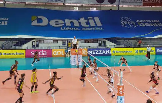 Superliga Banco do Brasil: Sesi Vôlei Bauru vira o jogo e vence o Dentil/Praia Clube