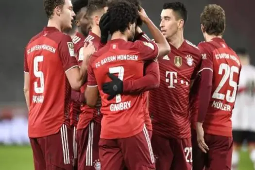 Bayern de Munique vence Stuttgart e se mantém na liderança do Alemão