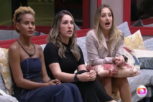 Tadeu Schmidt trolla finalistas do BBB 23