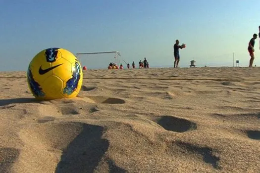 Brasil bate Uruguai na estreia da Copa América de beach soccer