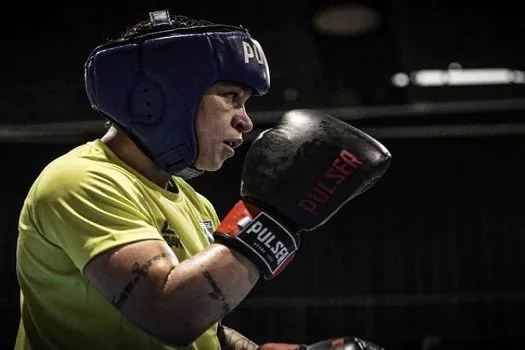 Candidata ao ouro no boxe, Beatriz Ferreira estreia com vitória fácil em Tóquio