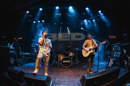 Bruninho e Davi fazem esquenta de Carnaval com muito sertanejo